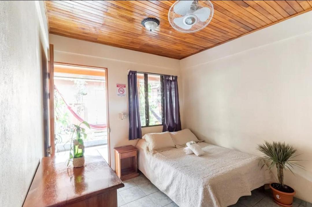 Cocobolo Surf Hotel & School Playa Santa Teresa  Екстериор снимка